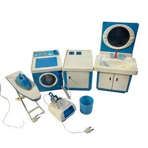 Doll House Laundry Room Furniture Washer Dryer Sink Vacuum Ironing Board Iron